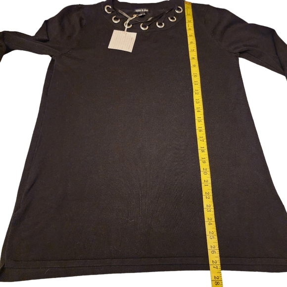 Cable & Gauge Black Sweater - Picture 7 of 11